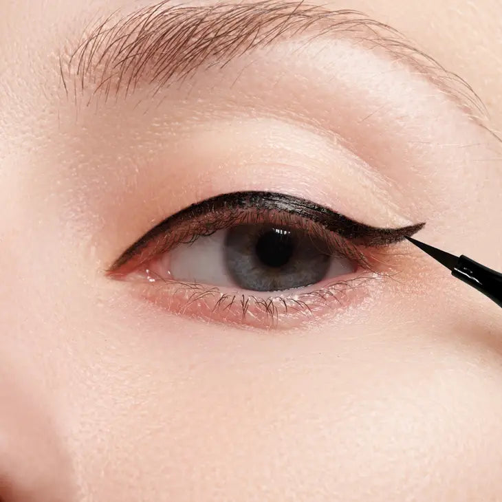 Honeybee Gardens protip clean liquid liner